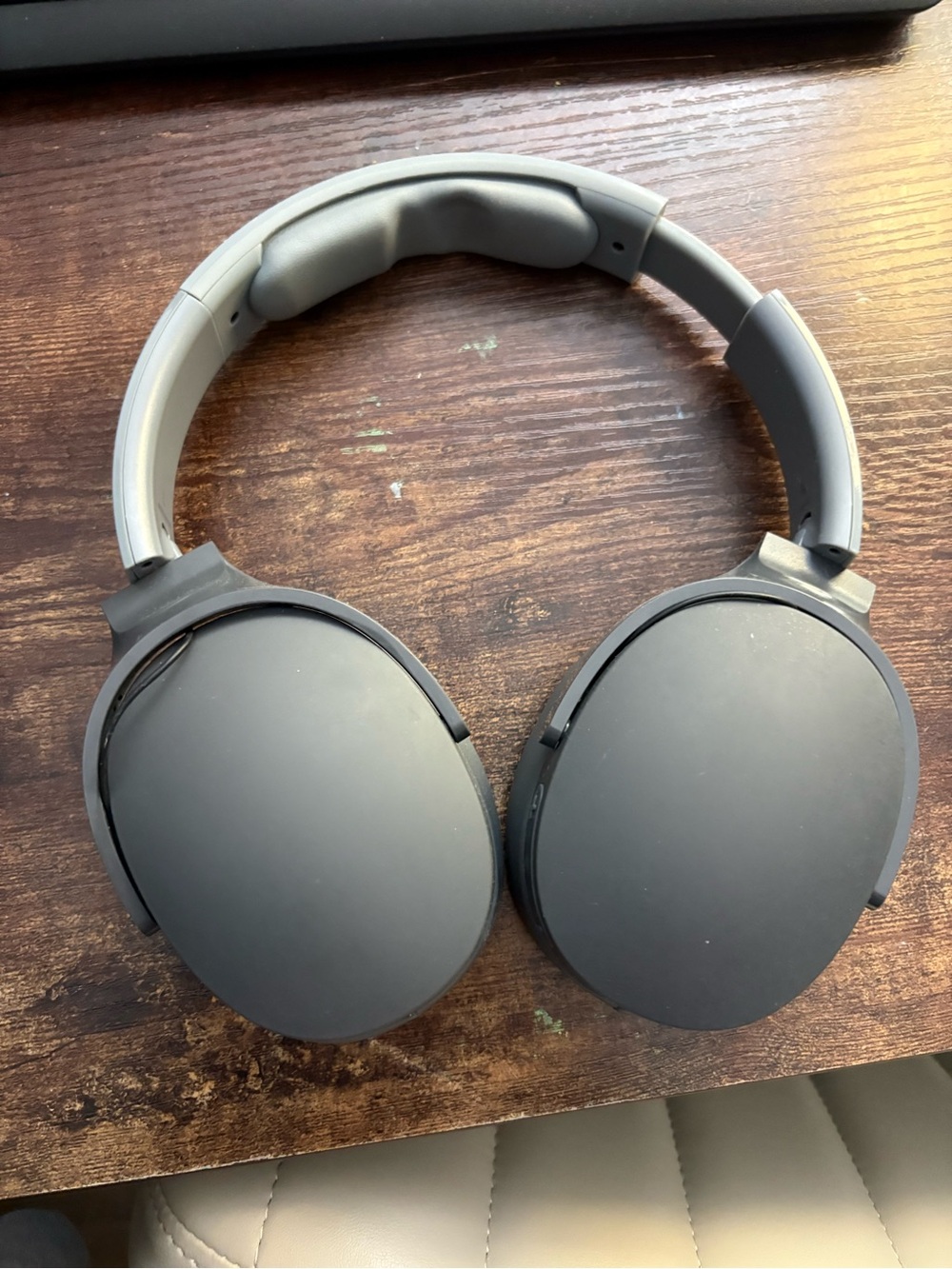 Skullcandy Over-Ear Headphones in Dark Gray